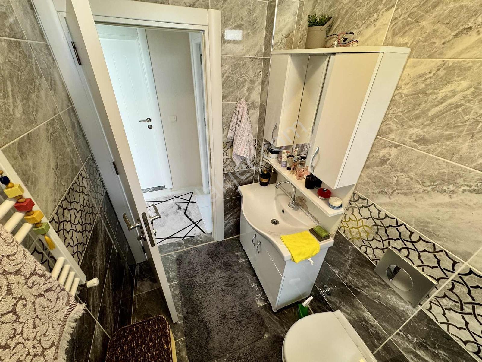 Tuzla Aydınlı Mah Temiz İskanlı 2.5+1 — fotoğraf 22