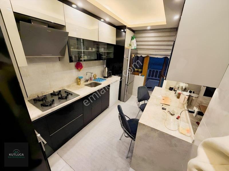 3+1 Cadde Üzerinde Asansörlü Full Yapılı Bağımsız Fırsat Dairesi — fotoğraf 6
