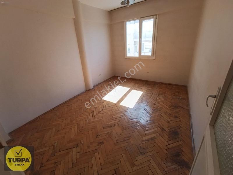 Şirinyer Menderes Cad. Arakat Ayrı Mutfak 3+1 — fotoğraf 7
