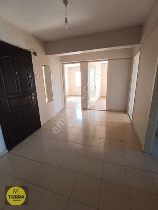 Şirinyer Menderes Cad. Arakat Ayrı Mutfak 3+1 — fotoğraf 8