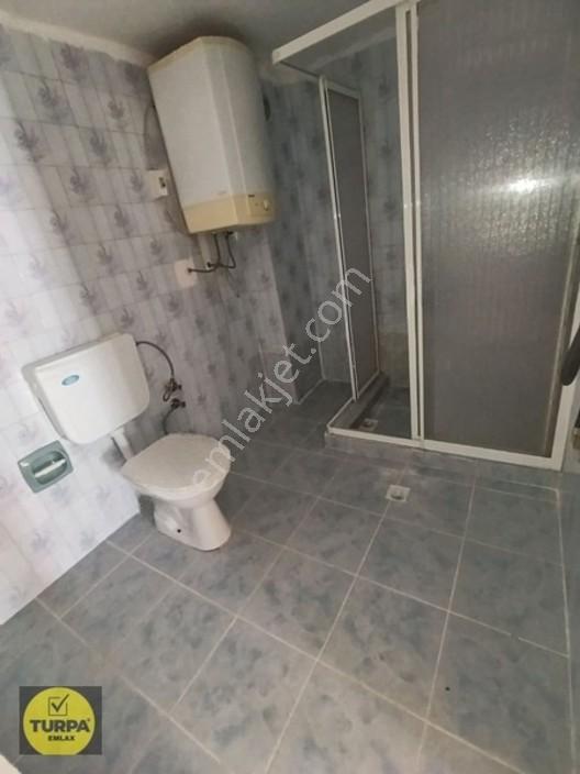Şirinyer Menderes Cad. Arakat Ayrı Mutfak 3+1 — fotoğraf 10