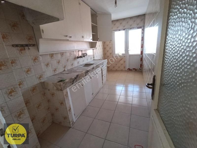 Şirinyer Menderes Cad. Arakat Ayrı Mutfak 3+1 — fotoğraf 11