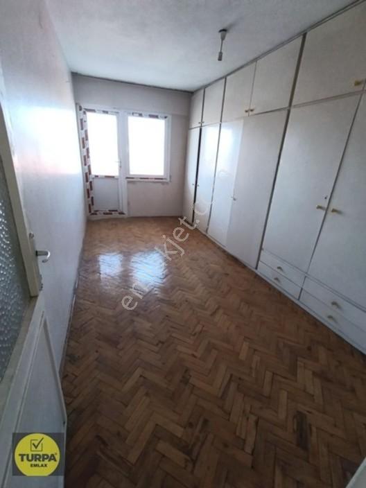 Şirinyer Menderes Cad. Arakat Ayrı Mutfak 3+1 — fotoğraf 12