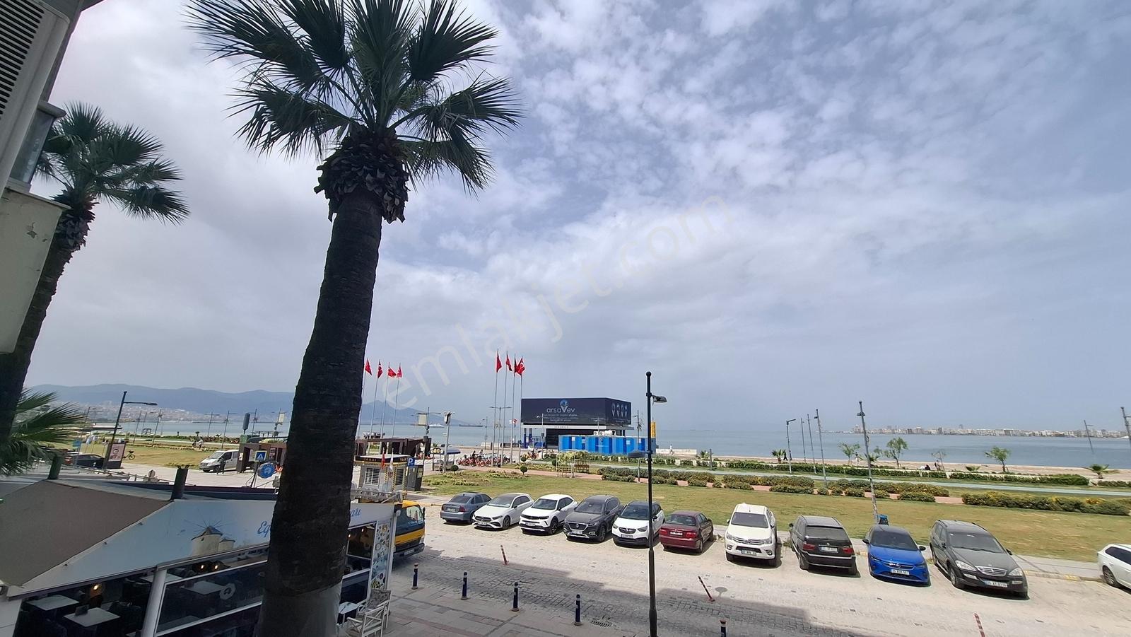 İzmir Alsancak Deniz Manzaralı Prestijli Konumda Satılık — fotoğraf 2