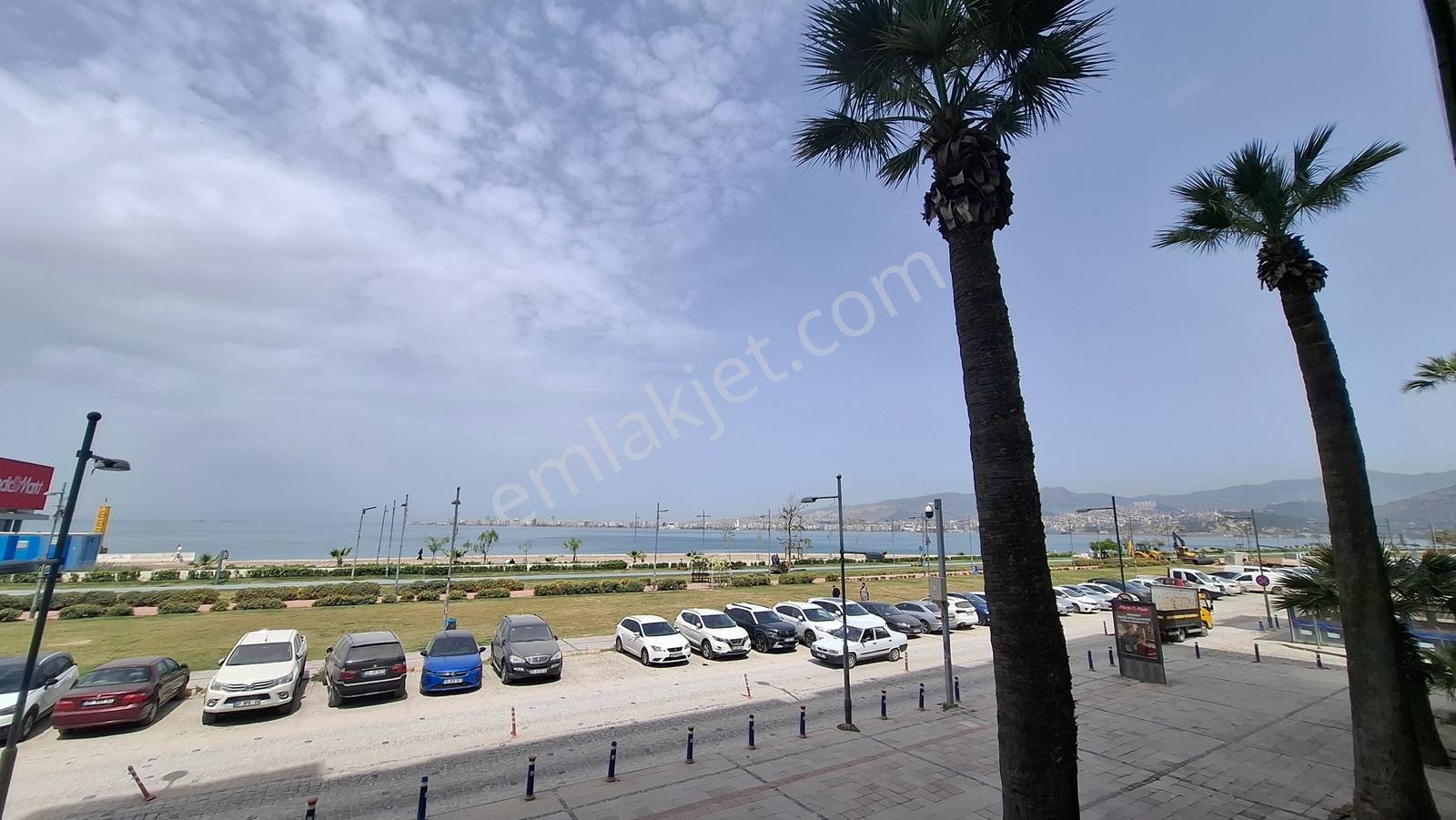 İzmir Alsancak Deniz Manzaralı Prestijli Konumda Satılık — fotoğraf 3
