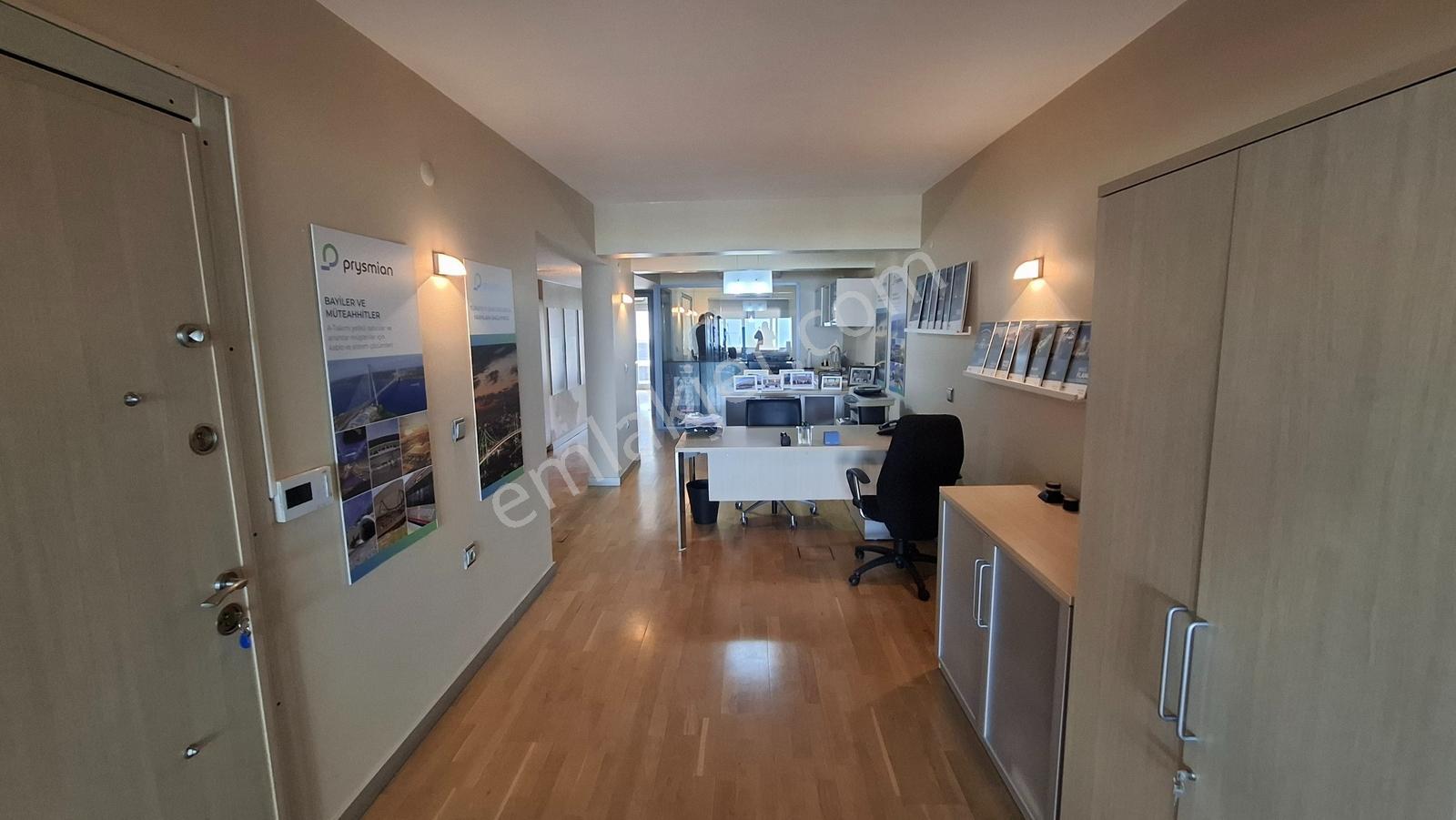 İzmir Alsancak Deniz Manzaralı Prestijli Konumda Satılık — fotoğraf 14