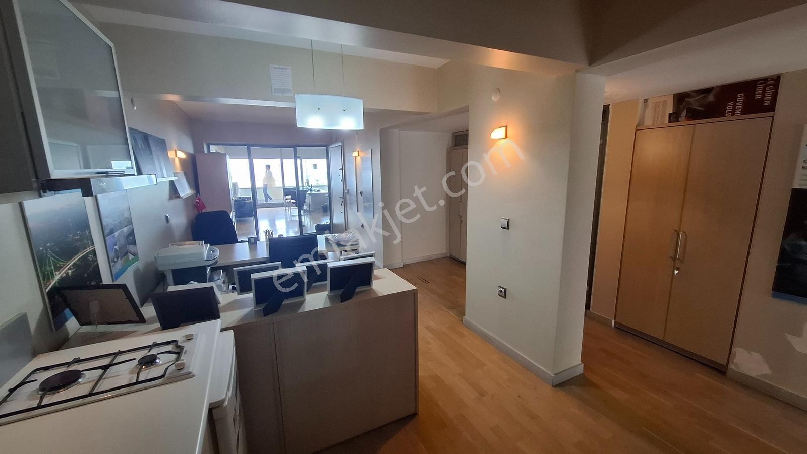 İzmir Alsancak Deniz Manzaralı Prestijli Konumda Satılık — fotoğraf 17