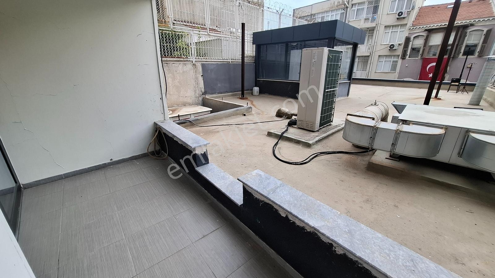 İzmir Alsancak Deniz Manzaralı Prestijli Konumda Satılık — fotoğraf 29