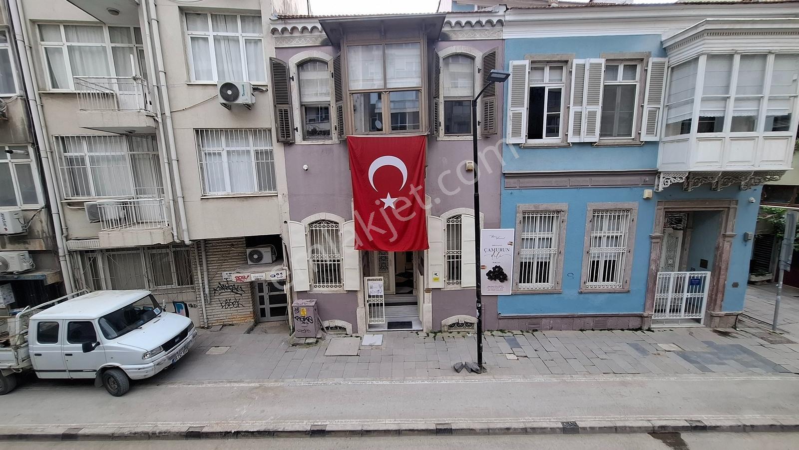 İzmir Alsancak Deniz Manzaralı Prestijli Konumda Satılık — fotoğraf 33