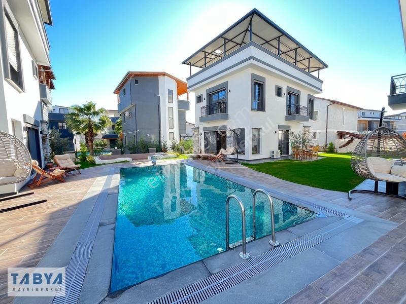 Seferihisar Sığacık'da Tam Müstakil Satılık Villa — fotoğraf 14