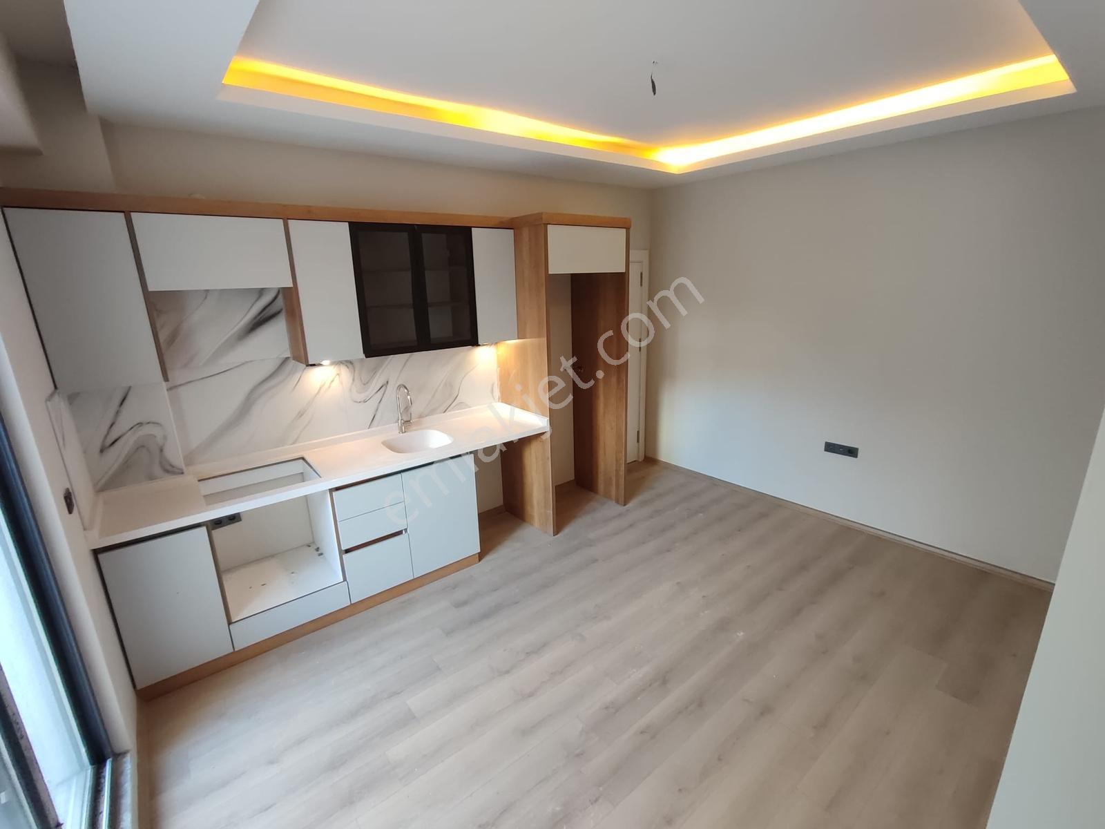 Doradan Edremit Merkezde Satılık Sıfır Geniş Balkonlu 1+1 Daire — fotoğraf 2