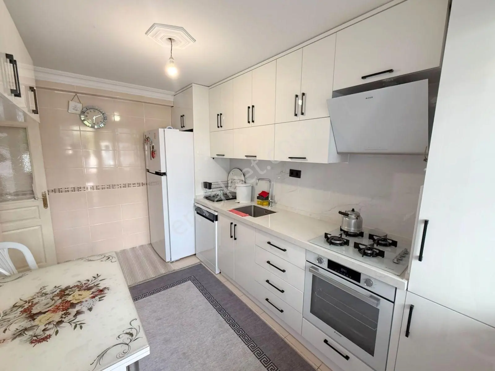 Mertcan'dan Cadde 2dk Metro 9dk İskanlı Balkonlu 3+1 Daire — fotoğraf 7