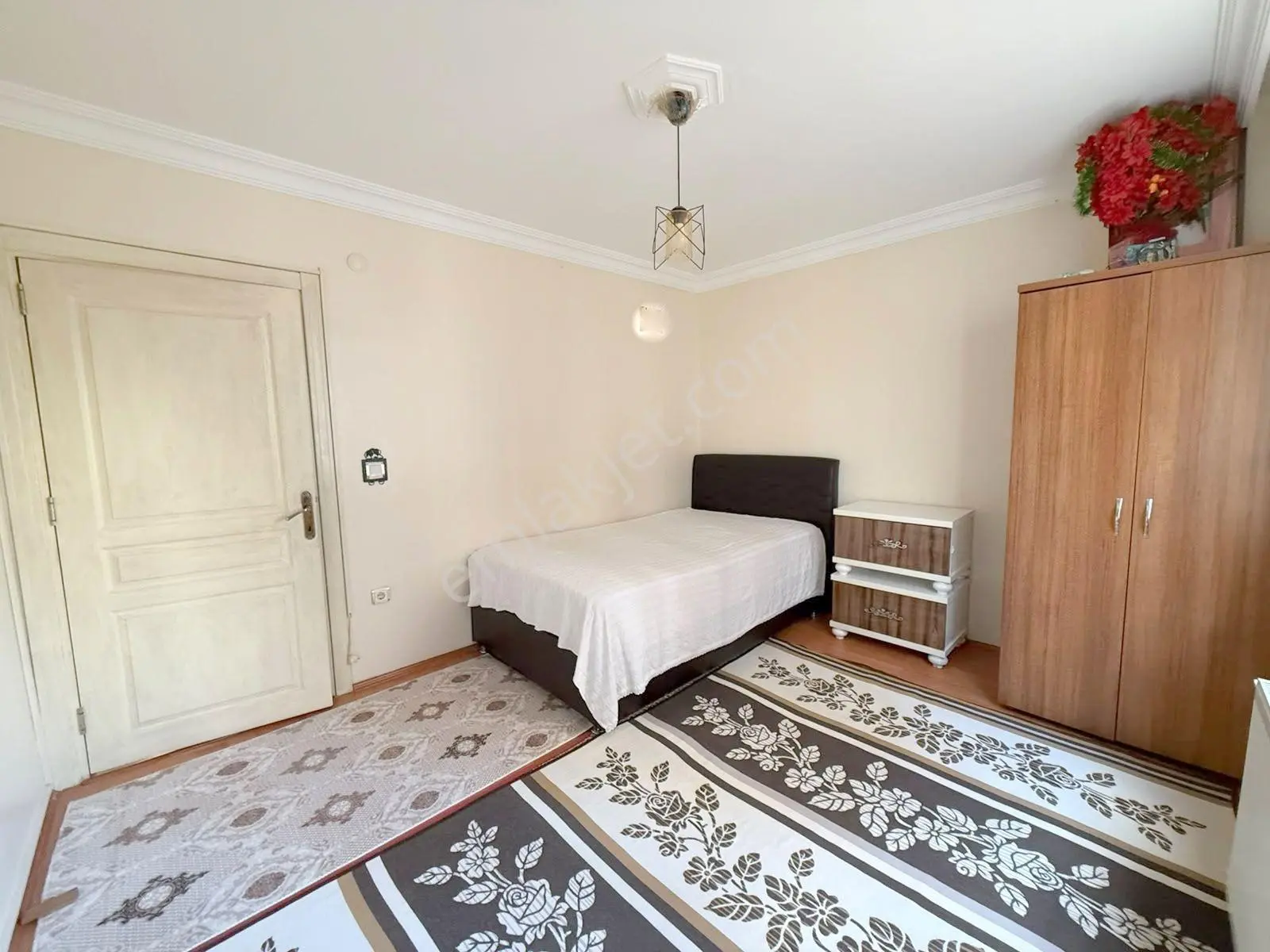 Mertcan'dan Cadde 2dk Metro 9dk İskanlı Balkonlu 3+1 Daire — fotoğraf 9