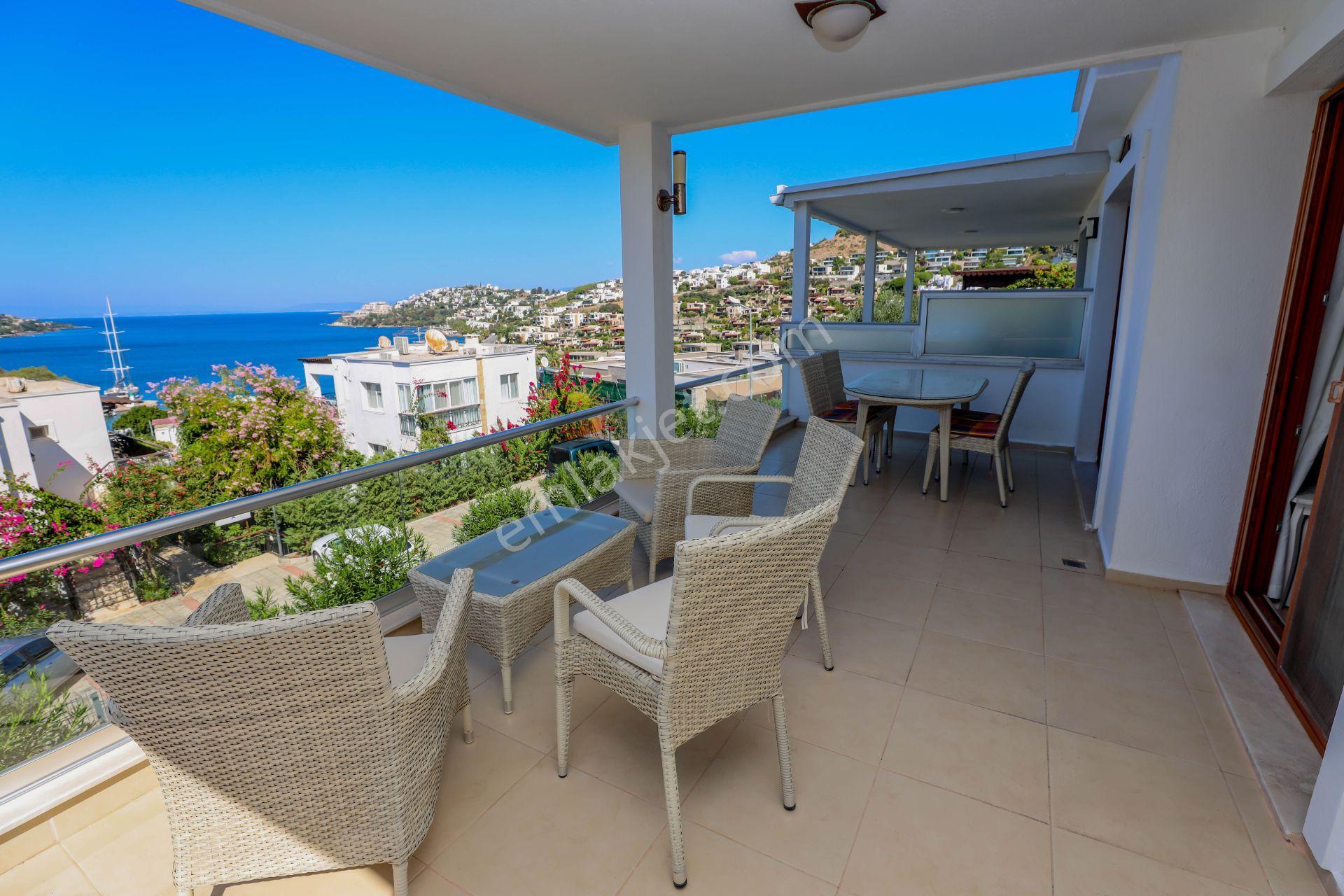 Bodrum Gündoğan Merkezde Deniz Manzaralı Yenilenmiş 4+2 Tripleks — fotoğraf 3