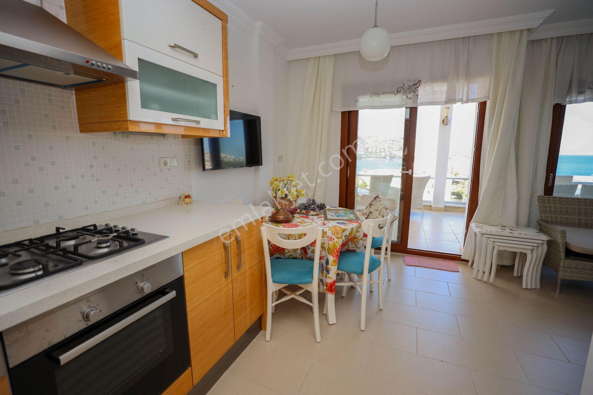 Bodrum Gündoğan Merkezde Deniz Manzaralı Yenilenmiş 4+2 Tripleks — fotoğraf 11