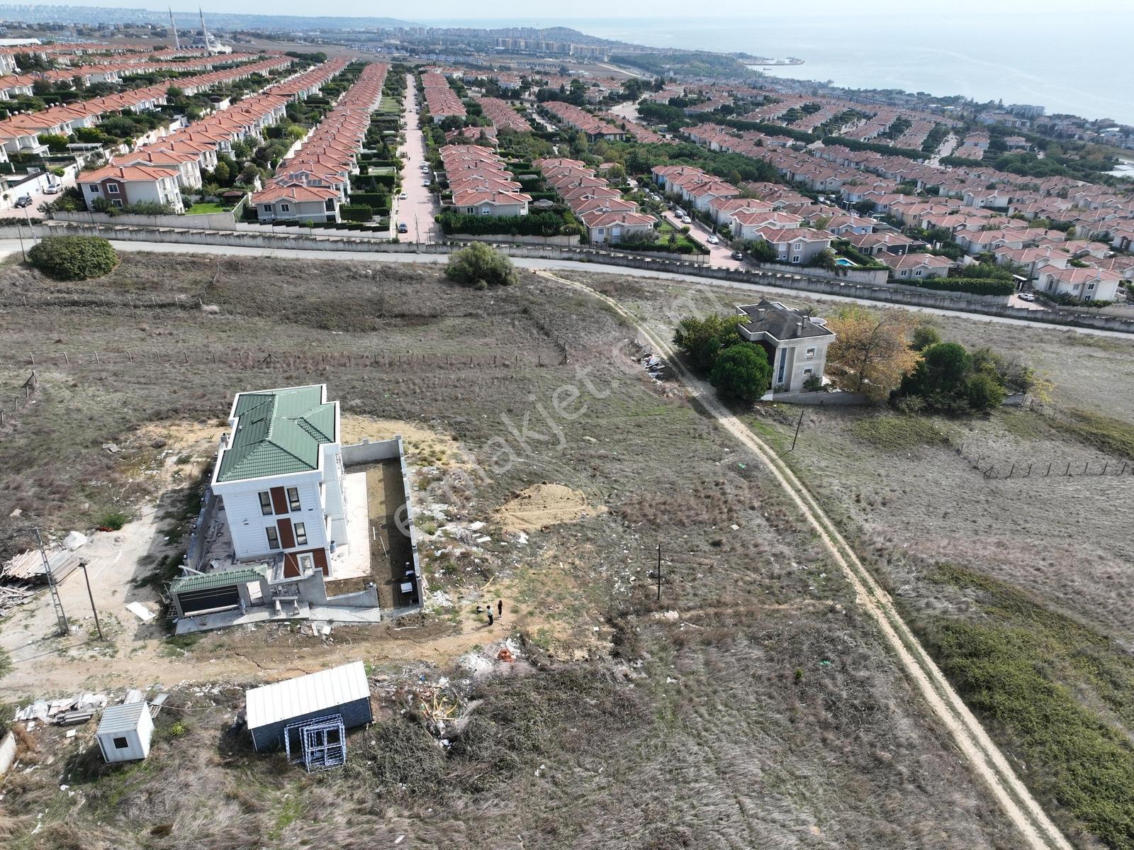 Büyükçekmece Güzelcede Deniz Manzaralı Tek Tapu Satılık Arsa — fotoğraf 6