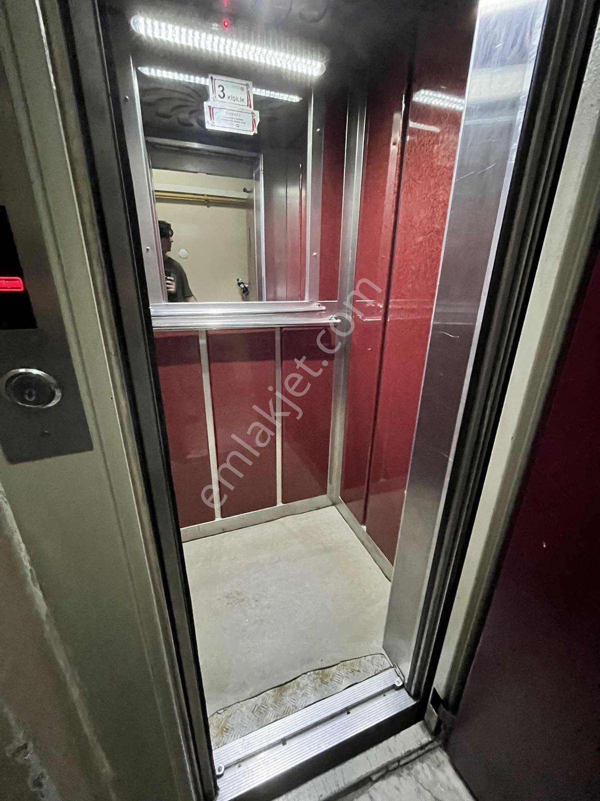 Dialog Dağ/atatürk Cd - S. Çakır Cd Köşesi 2+1 110 M2 Köşe Daire — fotoğraf 8