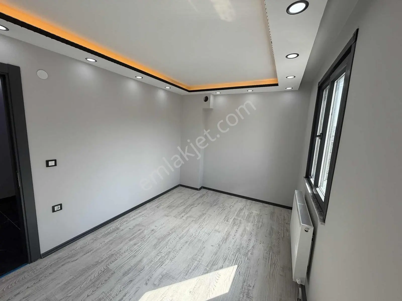 Mevlana Mahallesinde Sıfır Satılık 4+1 Dubleks Daire — fotoğraf 2
