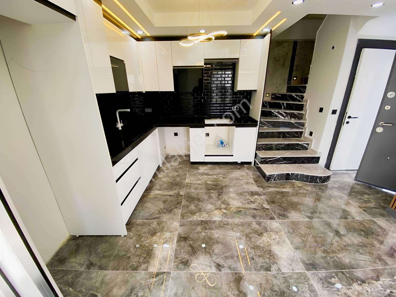 Dağlı Gayrimenkul'den|2+1konfor Ve|şıklığın|buluştuğu|villa|! — fotoğraf 17
