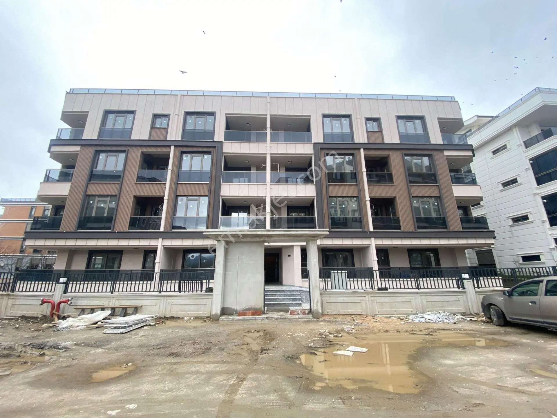 Aktif'ten Akçay'da Satılık Yüksek Kredili Yerden Isıtmalı Kapalı Otoparklı Geniş 1+1 Daire — fotoğraf 18
