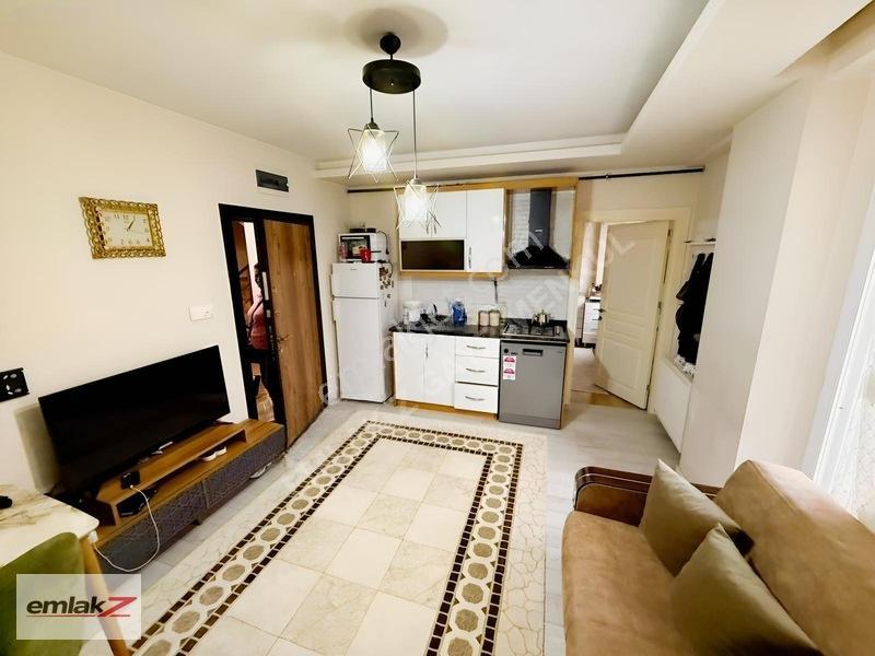 Emlak Z' Den ⫸ Ｆｉｒｓａt⫸ Aydınlıkevler'de 1+1 Satılık Daire — fotoğraf 9