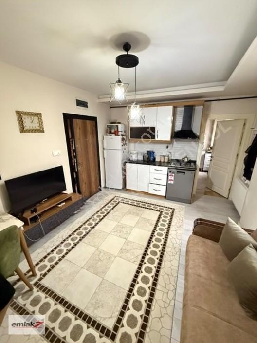 Emlak Z' Den ⫸ Ｆｉｒｓａt⫸ Aydınlıkevler'de 1+1 Satılık Daire — fotoğraf 14