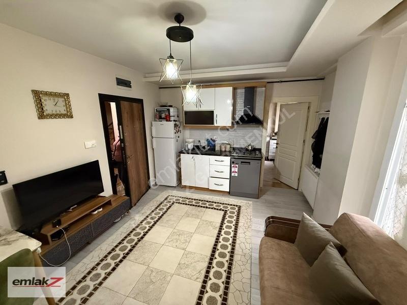 Emlak Z' Den ⫸ Ｆｉｒｓａt⫸ Aydınlıkevler'de 1+1 Satılık Daire — fotoğraf 15