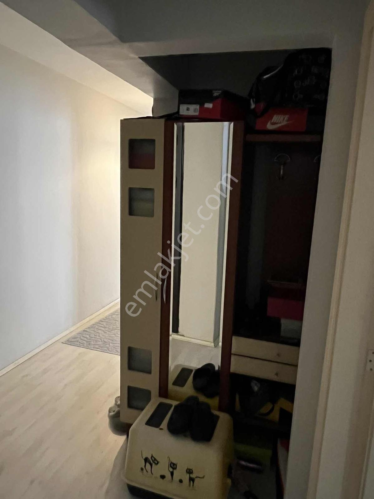 Bostanlı Merkezde Migros Yakını Satılık 2+1 Daire — fotoğraf 5