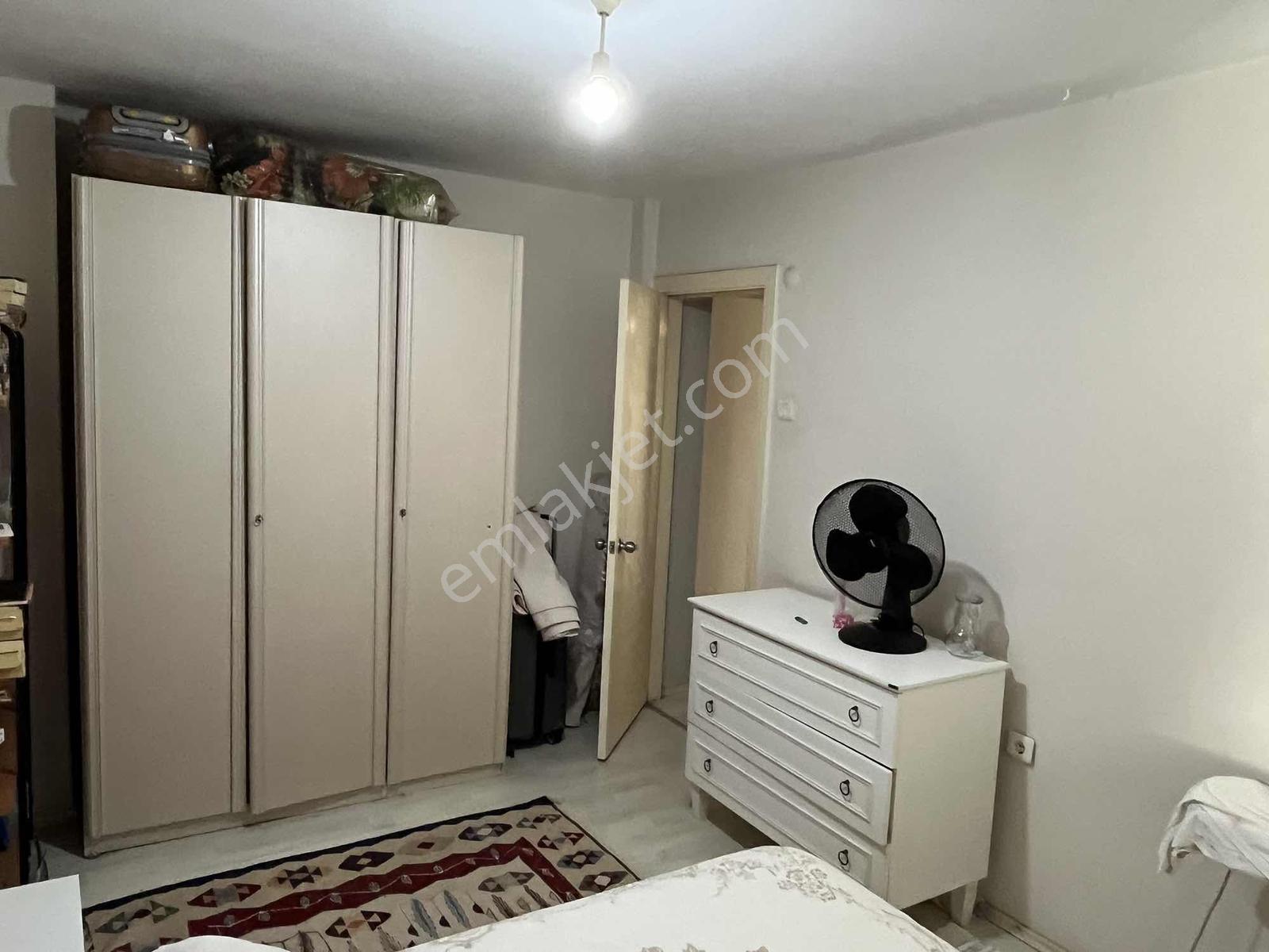 Bostanlı Merkezde Migros Yakını Satılık 2+1 Daire — fotoğraf 8