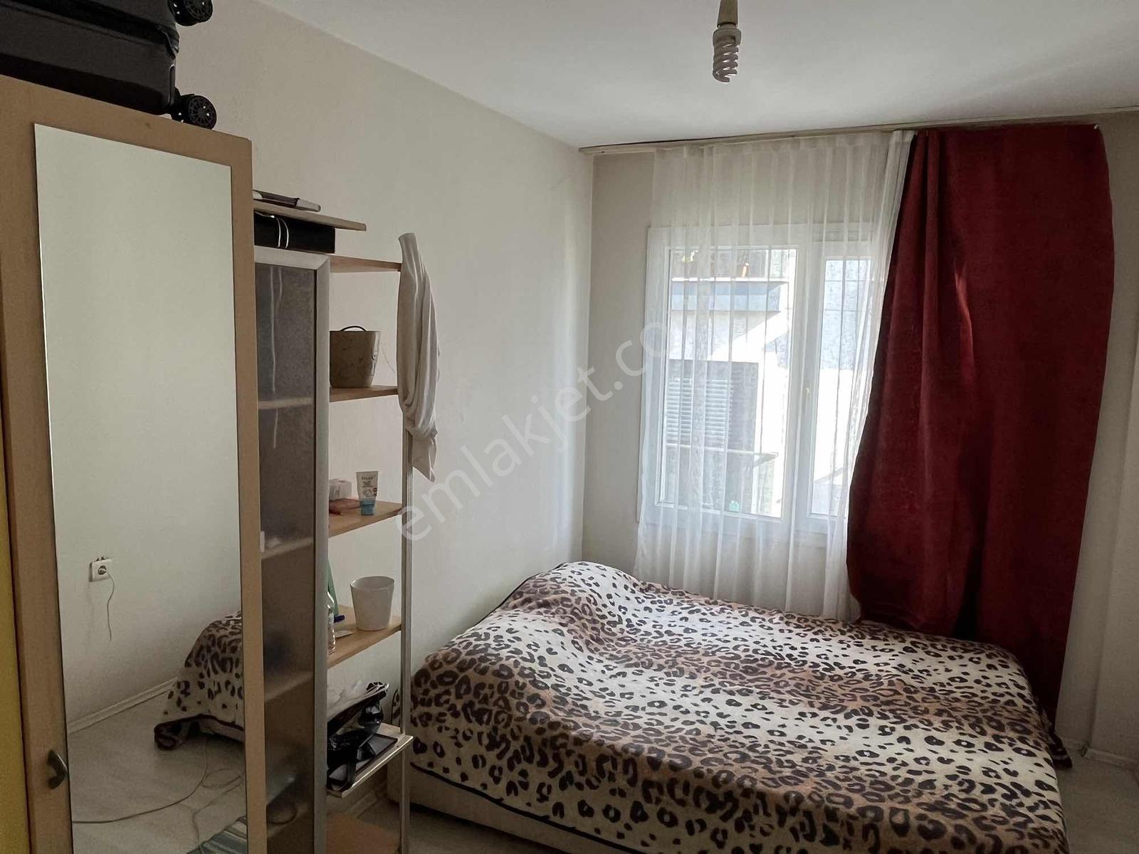 Bostanlı Merkezde Migros Yakını Satılık 2+1 Daire — fotoğraf 16