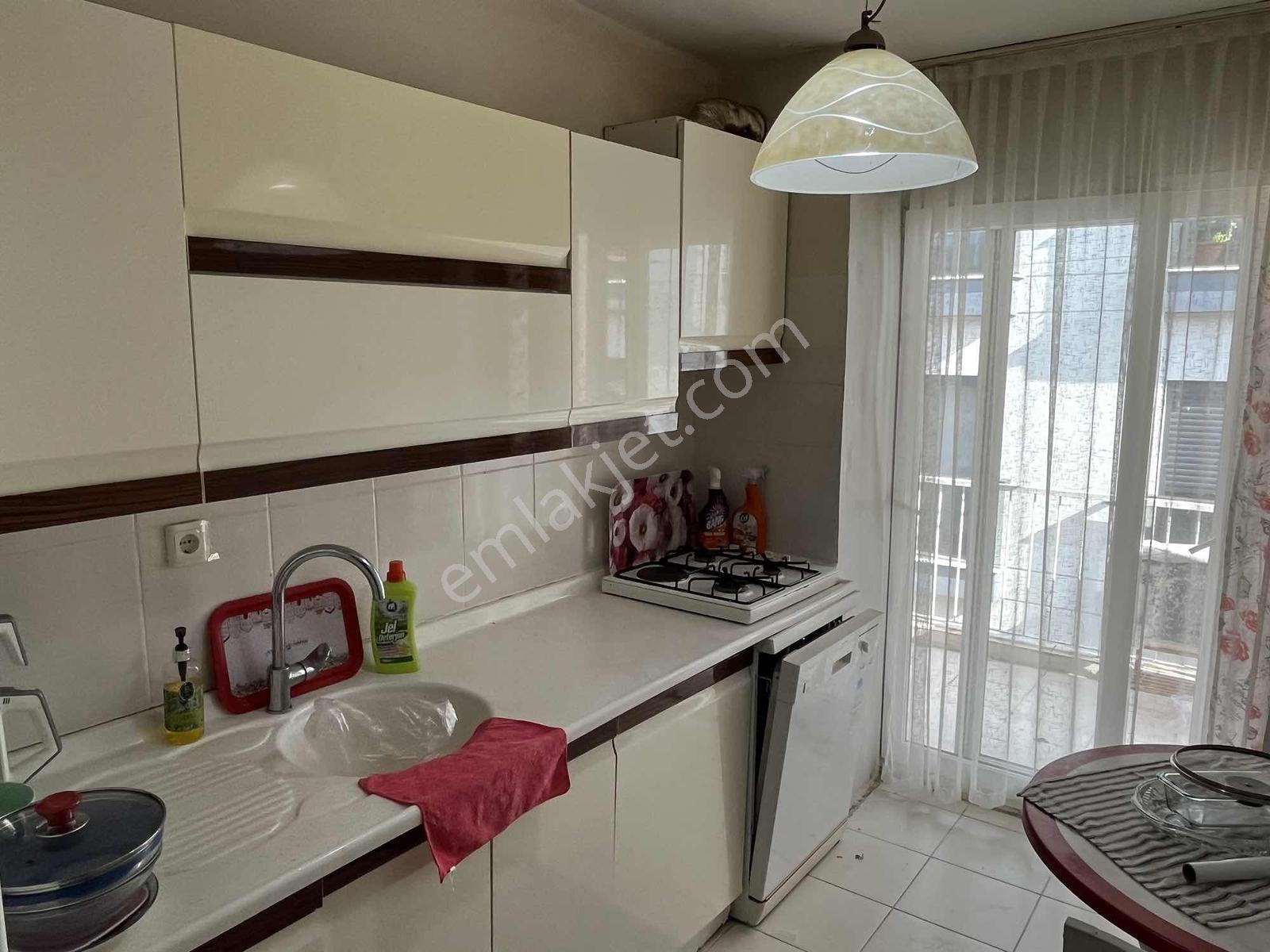 Bostanlı Merkezde Migros Yakını Satılık 2+1 Daire — fotoğraf 21