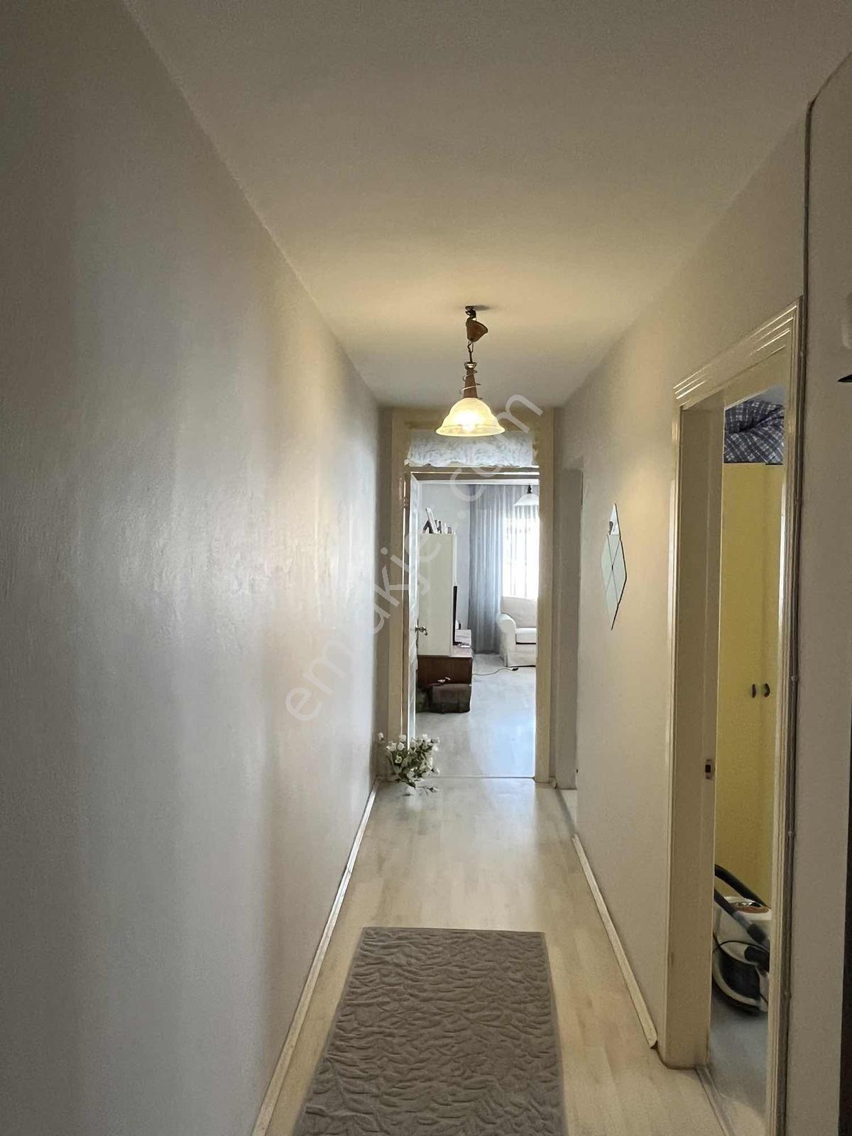 Bostanlı Merkezde Migros Yakını Satılık 2+1 Daire — fotoğraf 24