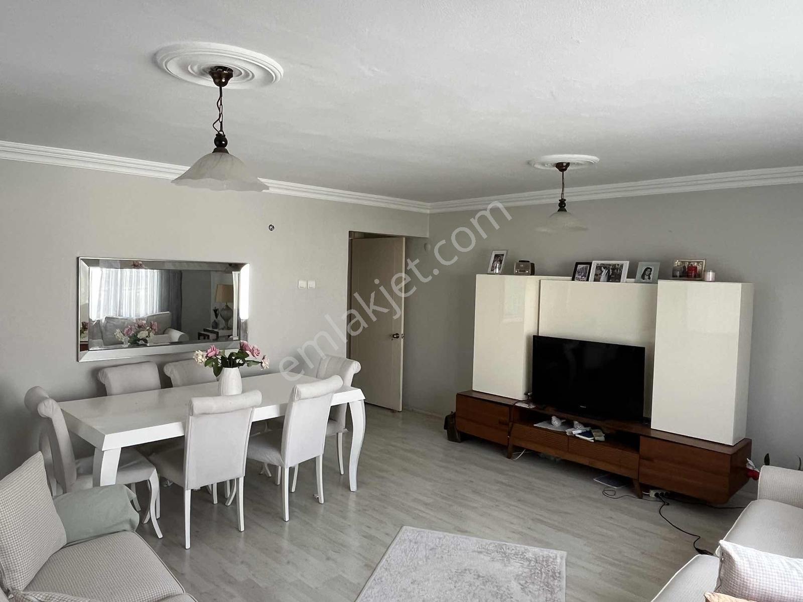 Bostanlı Merkezde Migros Yakını Satılık 2+1 Daire — fotoğraf 26