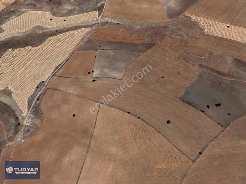 Turyap'dan Bademkaya'da 83 Dönüm K. Yolu Olan Tek Tapu Tarla — fotoğraf 13