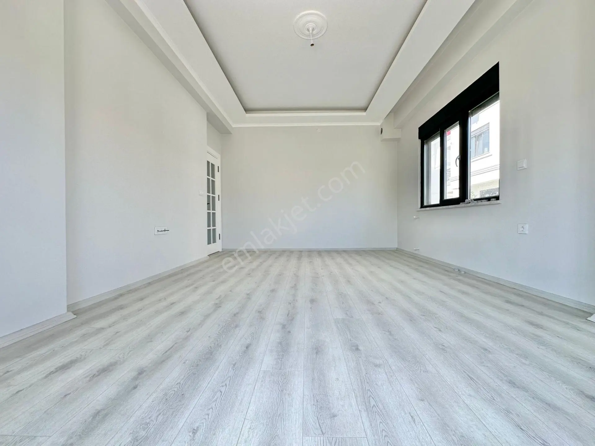 ꧁ Ay Emlaktan꧂küçükkuyu'da Lüks Sitede Denize 250 Mt Bahçe Kullanımlı Satılık 2+1 Daire — fotoğraf 15
