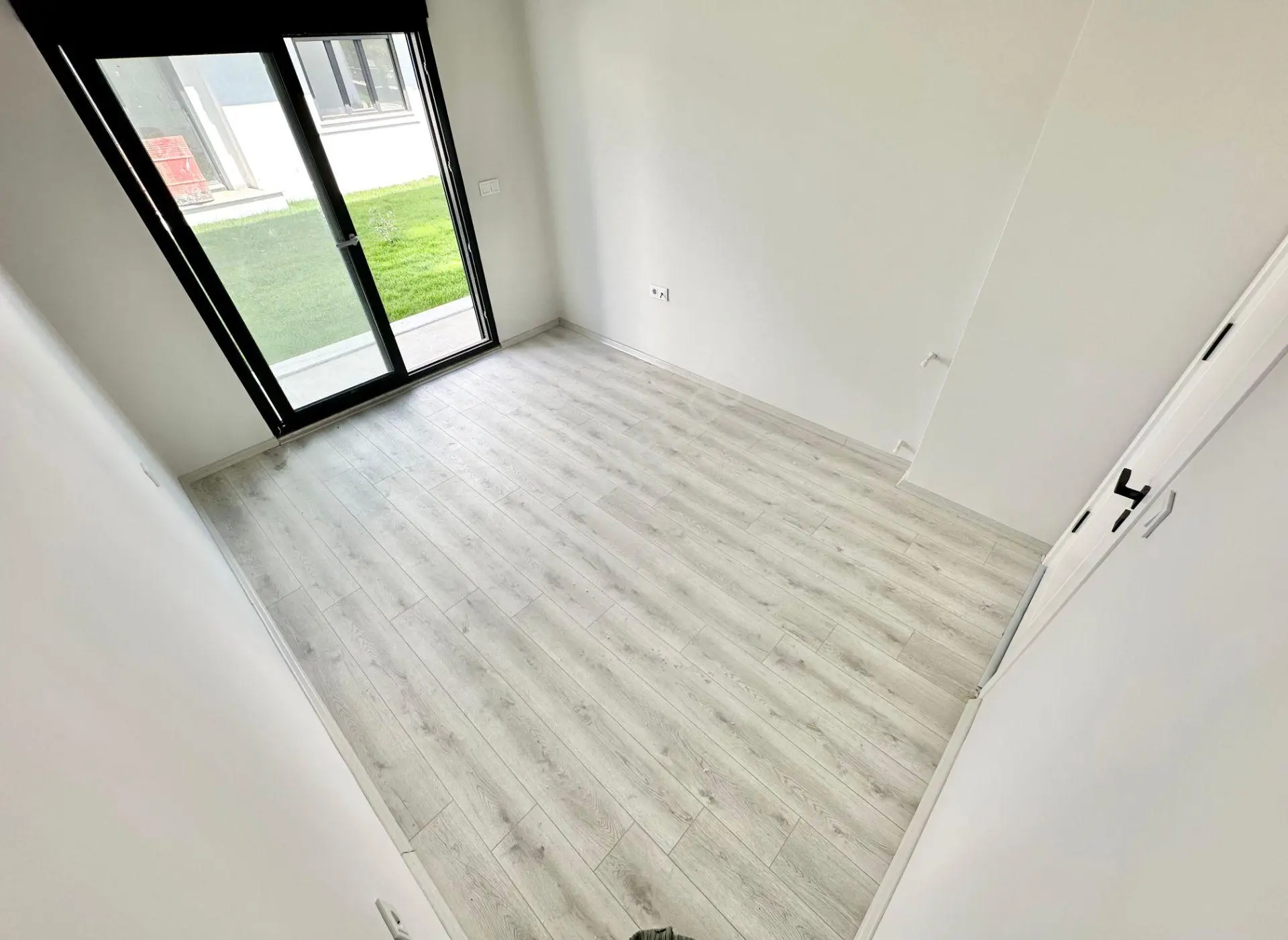 ꧁ Ay Emlaktan꧂küçükkuyu'da Lüks Sitede Denize 250 Mt Bahçe Kullanımlı Satılık 2+1 Daire — fotoğraf 20