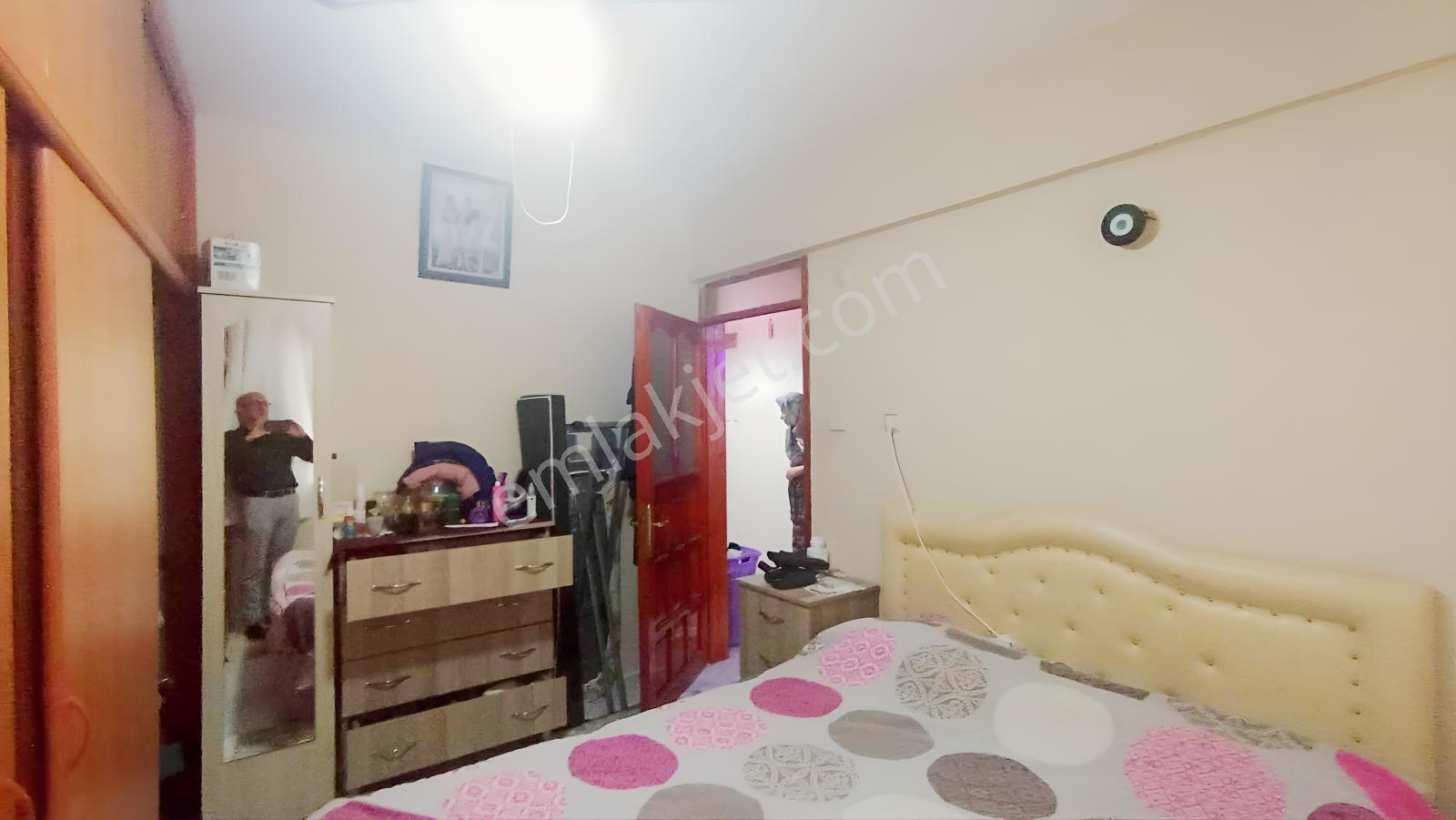 Karabağlar Bozyaka Pazar Yeri Üstünde 3+1 100 M2 Satılık Daire — fotoğraf 6
