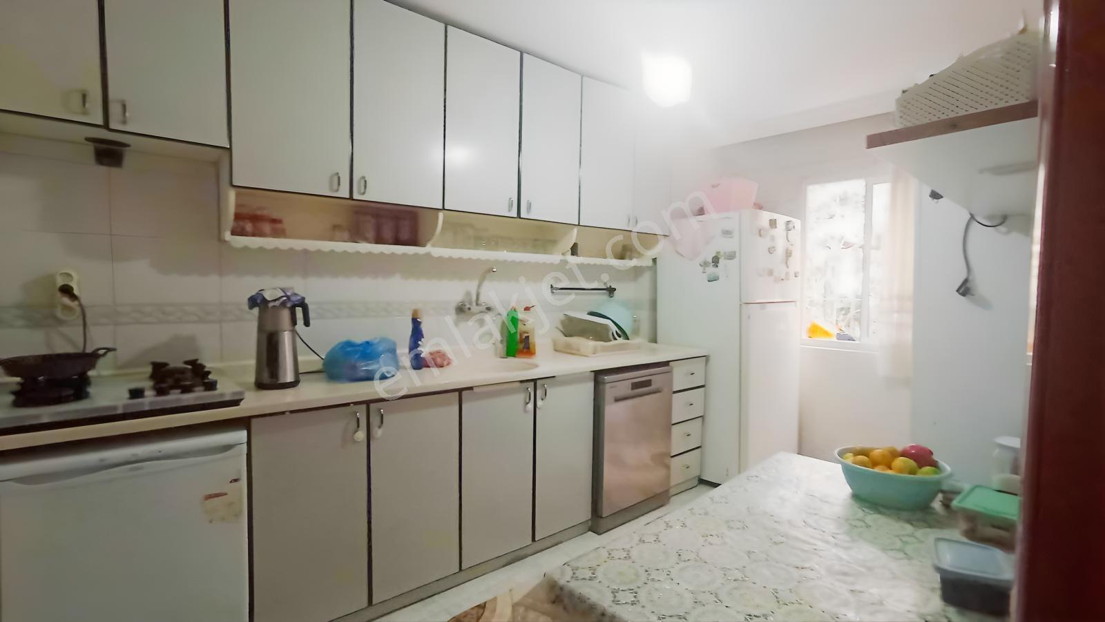 Karabağlar Bozyaka Pazar Yeri Üstünde 3+1 100 M2 Satılık Daire — fotoğraf 9