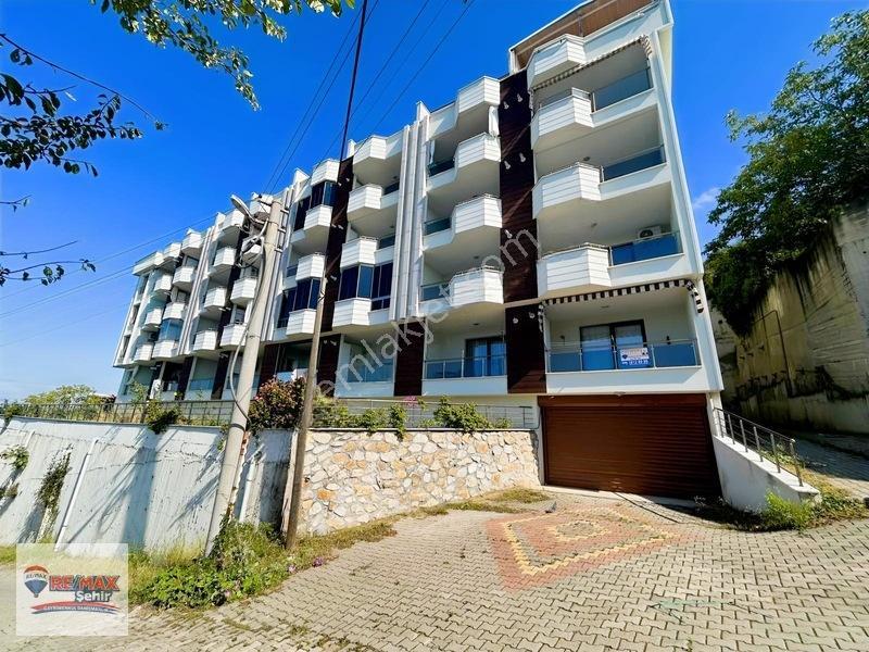 Re/max Şehir'den Esenköy'de Deniz Manzaralı Satılık Daire — fotoğraf 2