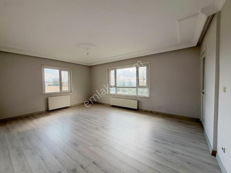 Kocaeli İlimtepe Huzur Sitesinde 3+1 145m2 Satılık Daire — fotoğraf 3