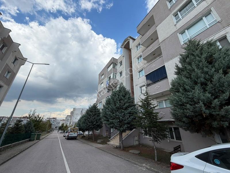 Kocaeli İlimtepe Huzur Sitesinde 3+1 145m2 Satılık Daire — fotoğraf 24