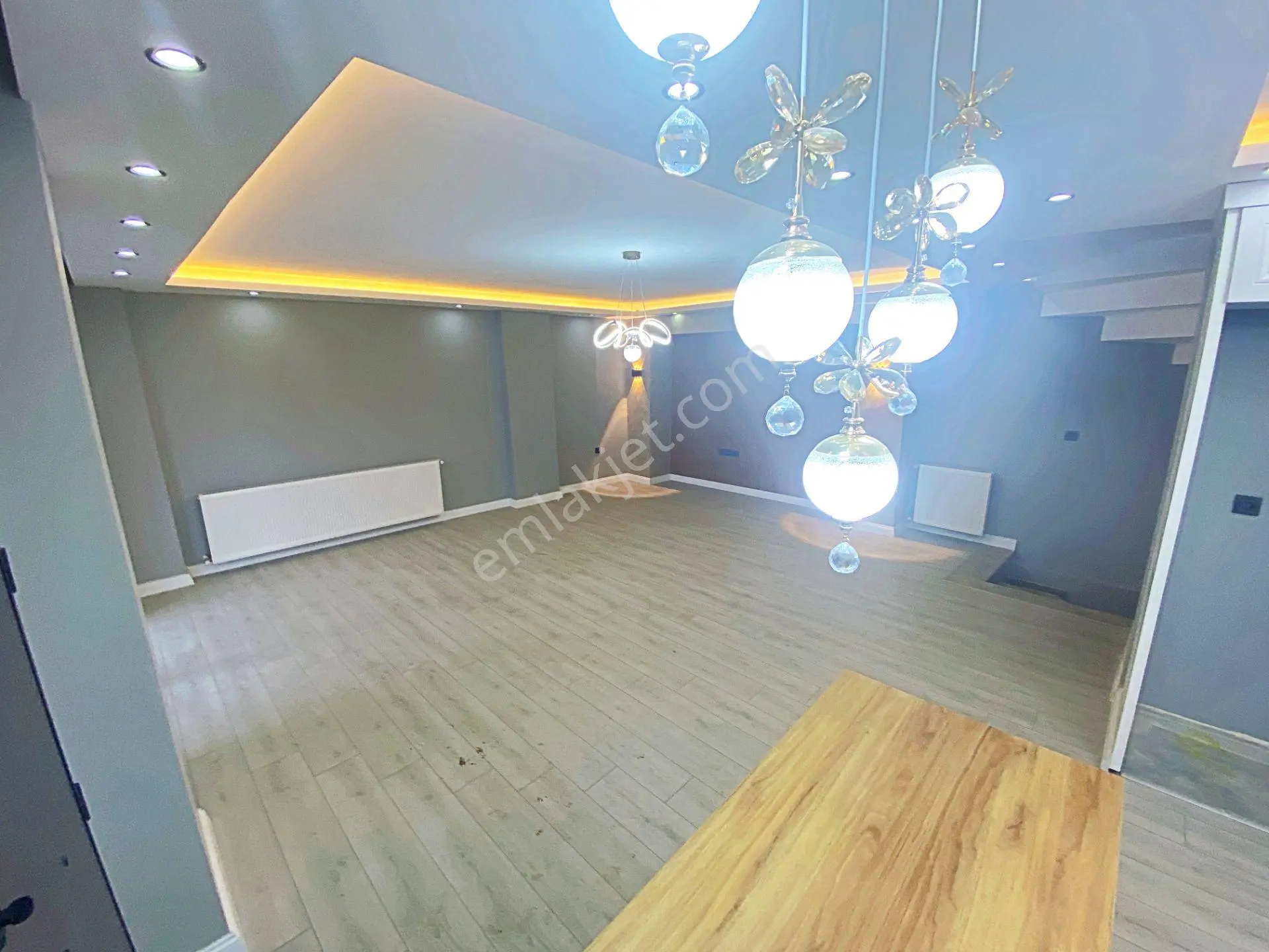 Edremitte Yetki Gültaş Emlaktan Satılık 5+1 Lüx Villa Satışta — fotoğraf 12