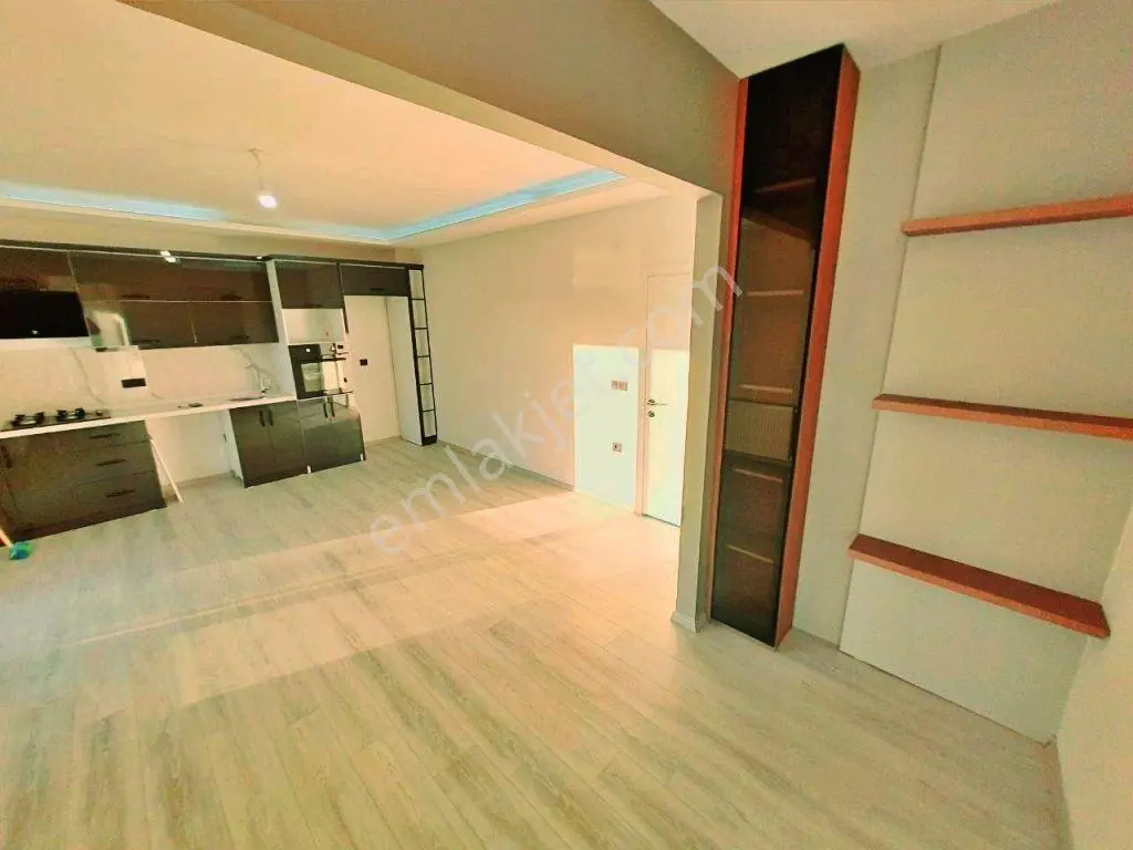 Uytundan Akçay Güre Arası Denize 350 Metre Asansörlü 3+1 Dubleks — fotoğraf 3