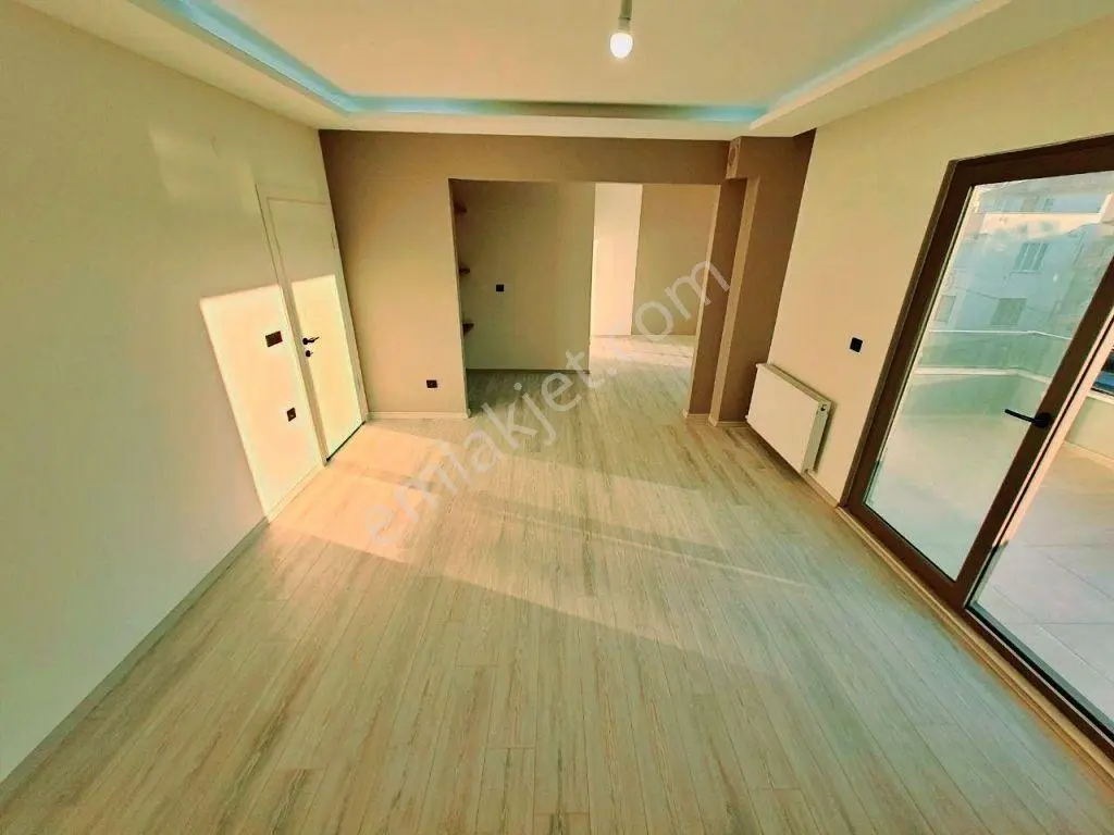 Uytundan Akçay Güre Arası Denize 350 Metre Asansörlü 3+1 Dubleks — fotoğraf 5