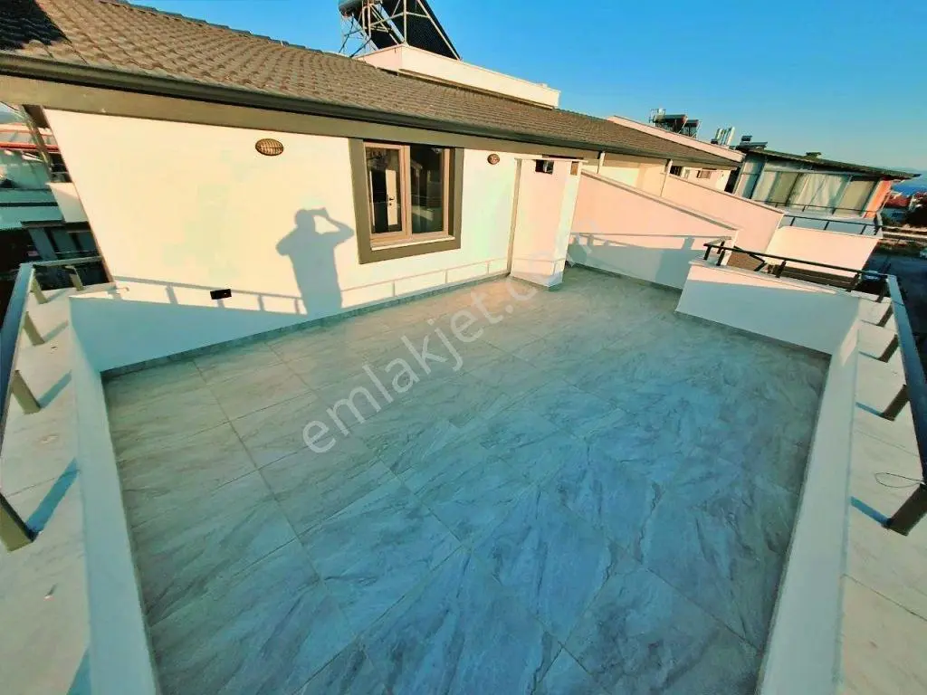 Uytundan Akçay Güre Arası Denize 350 Metre Asansörlü 3+1 Dubleks — fotoğraf 31