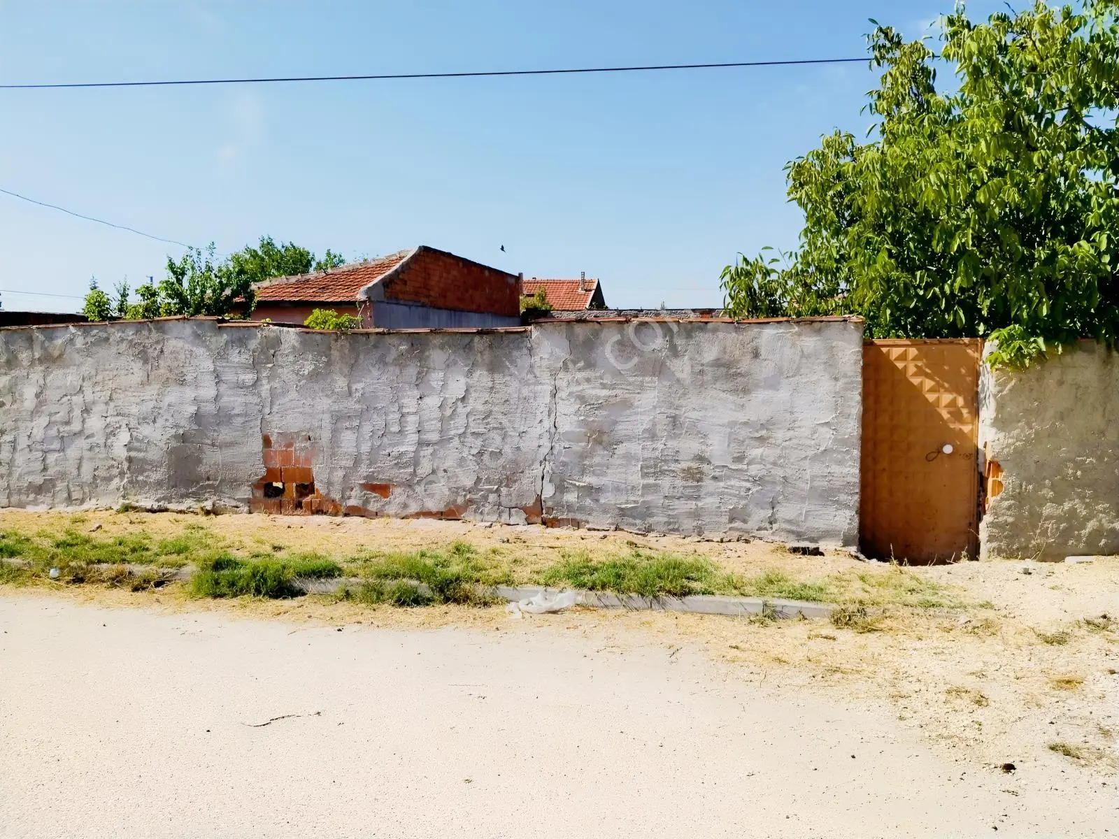 Durmaz Gayrimenkul'Den Sazova Elmalı'Da 240M2 Arsa
