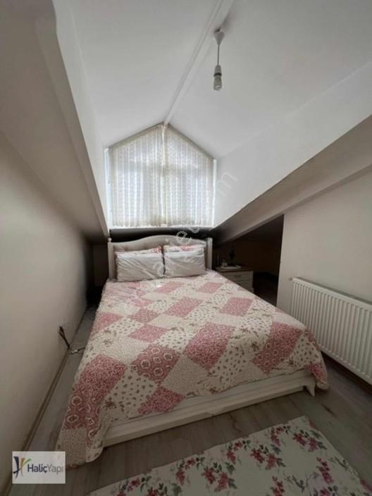 Kağıthane Sultan Selim'de Satılık 4+2 Dubleks — fotoğraf 9