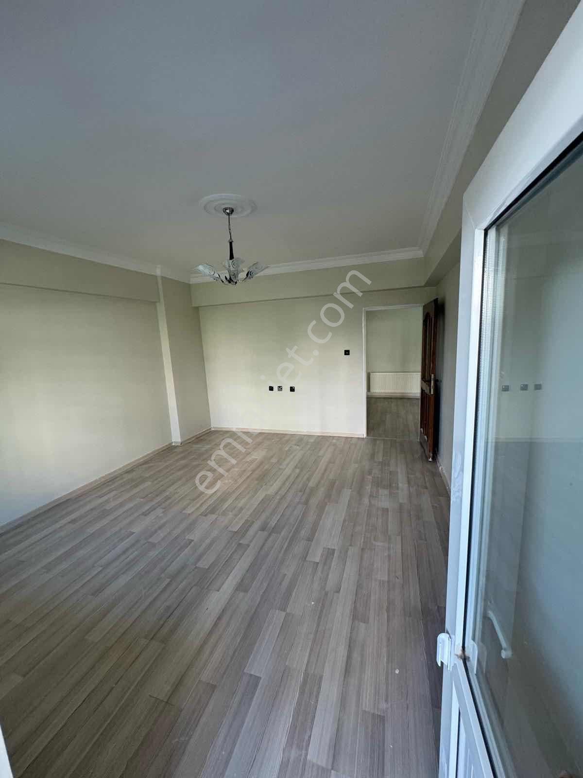 Batı Hastanesi Civarında Satılık 3+1 Daire — fotoğraf 8