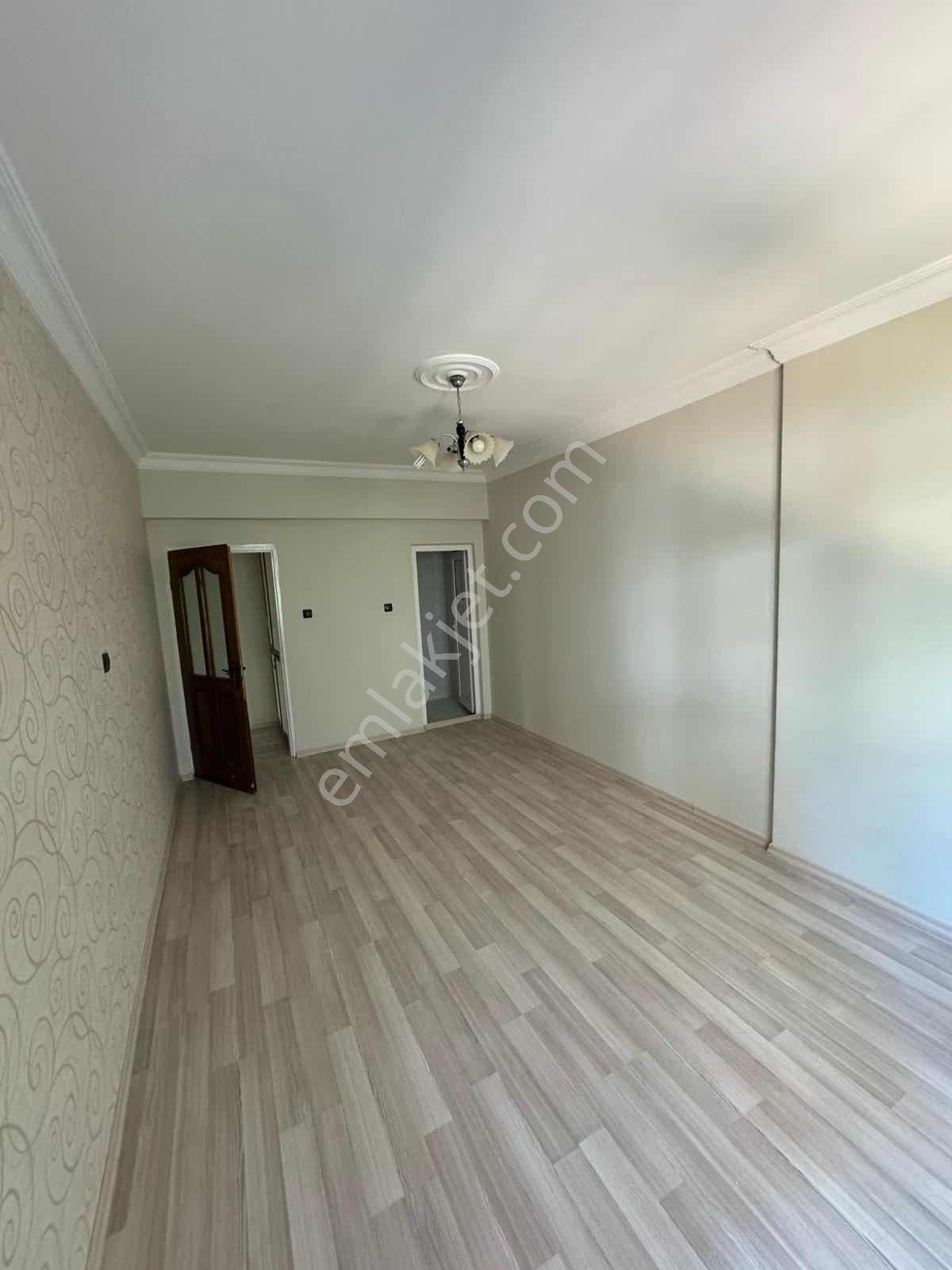 Batı Hastanesi Civarında Satılık 3+1 Daire — fotoğraf 12