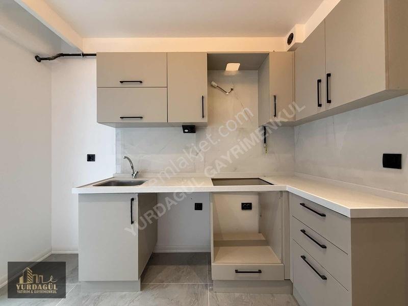 71 Evler'de Şehir Hastanesi'ne Yakın Lüks,geniş,asansörlü 2+0 — fotoğraf 3